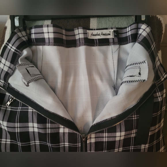 Anaobai Ameicom Black and White Size Large Mini Skirt - Picture 3 of 4